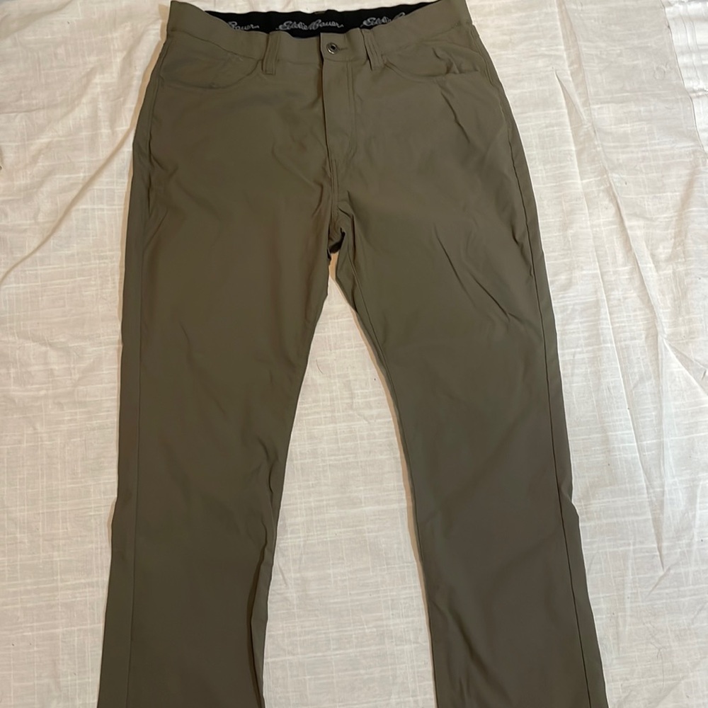 Eddie Bauer Men's Olive Green Pants